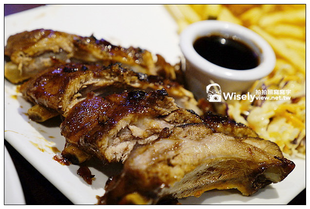 【食記】台北市。萬華區:西門町商圈@TGI FRIDAY~全新裝潢更添設計感,菜色翻新提升風味 【食記】台北市。萬華區:西門町商圈@TGI FRIDAY~全新裝潢更添設計感,菜色翻新提升風味