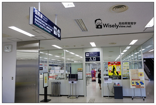 【旅行】2013日本。富山縣：富山機場(空港)＠特色分享介紹～服務採購用餐賞景