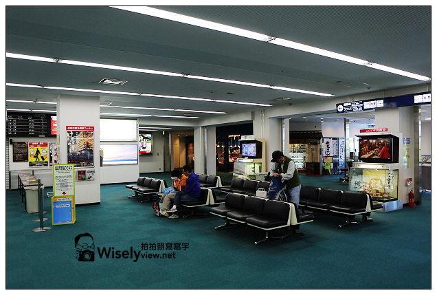 【旅行】2013日本。富山縣：富山機場(空港)＠特色分享介紹～服務採購用餐賞景