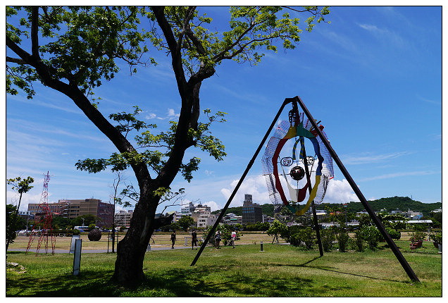 【遊記】高雄市。鹽埕區：2013駁二藝術特區＠擁有特殊彩繪與裝置藝術的必玩景點