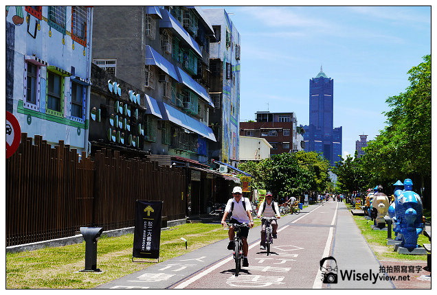 【遊記】高雄市。鹽埕區：2013駁二藝術特區＠擁有特殊彩繪與裝置藝術的必玩景點