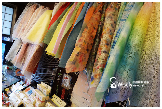 【旅行】2013日本。岐阜縣：美濃和紙與卯建房屋街道，欣賞和紙燈具展之美