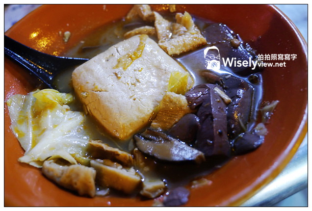 【食記】台北市。大同區：寧夏夜市＠(吉布)宜蘭三星蔥肉捲、方家雞肉飯、林記麻辣臭豆腐、醬汁雞排&曾家鮮果汁