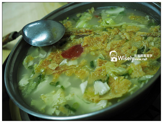 新北新店。阿輝牛肉城(阿輝現炒黃牛肉)︱冬天必嚐的牛肉一板火鍋，大坪林美食