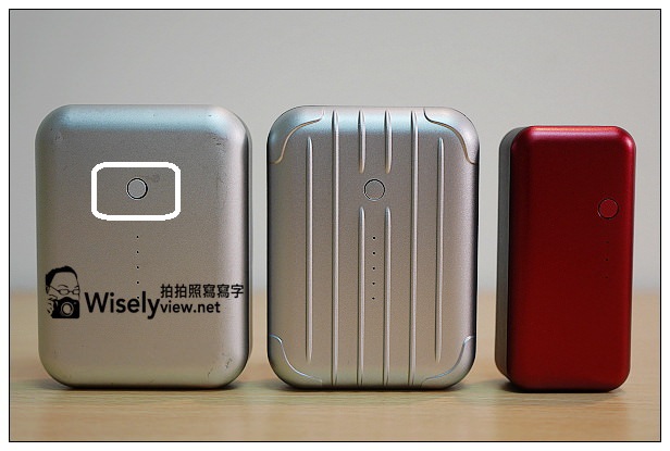 【開箱】3C。Apple手機周邊配件：Just Mobile唯光科技＠USB連接線、壁掛式手機座、手機架，以及行動電源