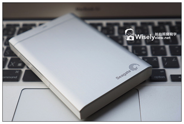 【開箱】3C。電腦周邊：Seagate Backup Plus(Mac)1TB USB3.0 2.5吋行動硬碟保固三年