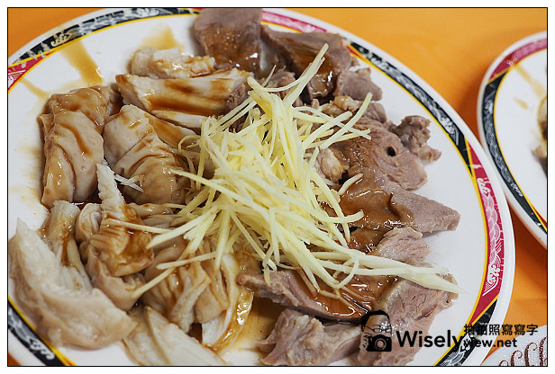 【食記】台北市。中正區：東門市場黃媽媽米粉湯＠鄰近捷運東門站，黑白切也有特色