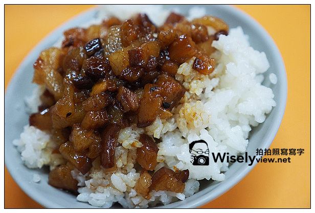 【食記】台北市。中正區：東門市場黃媽媽米粉湯＠鄰近捷運東門站，黑白切也有特色