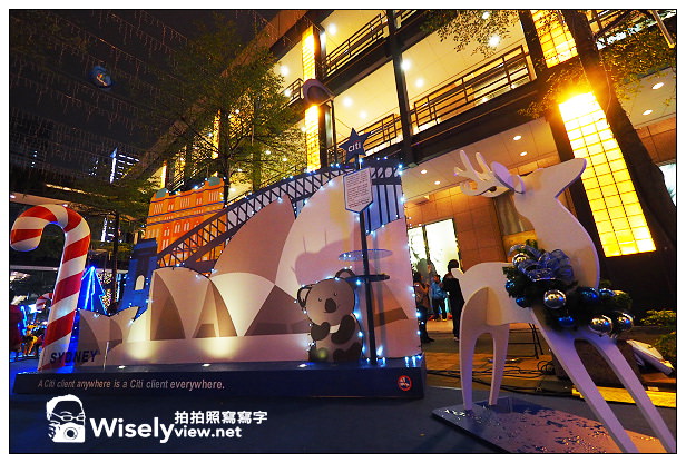 【隨拍】台北信義。捷運市政府站：2013台北國際聖誕城 & Krispy Kreme Doughnuts甜甜圈(台北店)