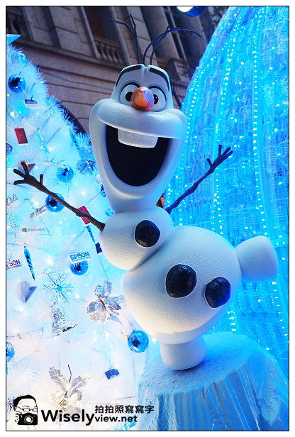 【隨拍】台北信義。捷運市政府站：2013台北國際聖誕城 & Krispy Kreme Doughnuts甜甜圈(台北店)