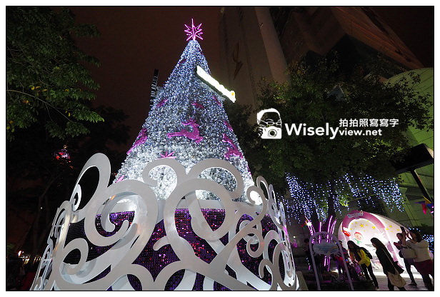 【隨拍】台北信義。捷運市政府站：2013台北國際聖誕城 & Krispy Kreme Doughnuts甜甜圈(台北店)