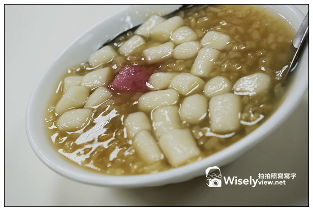 【食記】台北市。萬華區：艋舺夜市＠龍都冰菓室(福圓粥) + 豐原排骨麵
