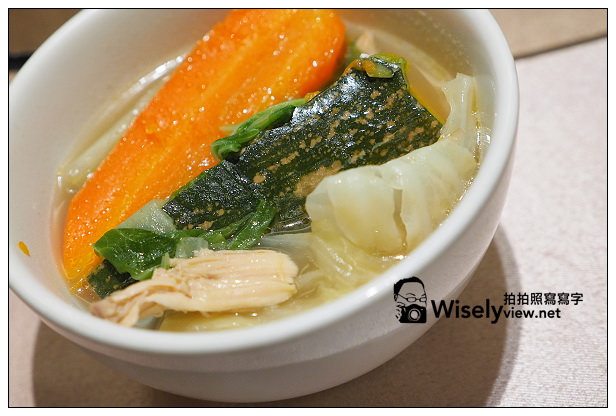 【食記】 台北市。2014海霸王外帶年菜試吃＠十道料理當天現做自取，售價NT5999