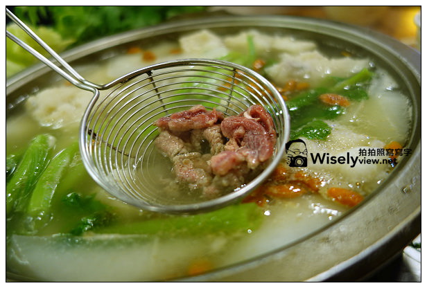 【食記】台北市。中山區：阿財蔬菜羊肉＠湯頭清甜羊肉鮮美，但價格偏高許多