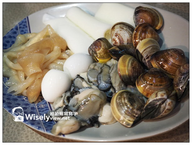 【食記】台北市。信義區：辣中間(信義總店)＠麻辣鴛鴦吃到飽，價位內容還算不錯