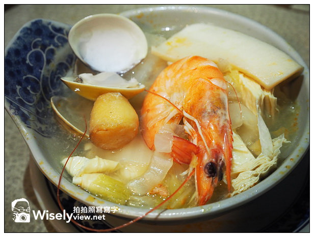 【食記】台北市。信義區：辣中間(信義總店)＠麻辣鴛鴦吃到飽，價位內容還算不錯