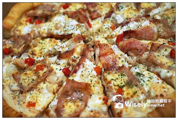 【邀稿】Pizza Hut必勝客-菠蘿芝心比薩:炙燒松阪@台灣限定的特色口味,符合在地喜好 【邀稿】Pizza Hut必勝客-菠蘿芝心比薩:炙燒松阪@台灣限定的特色口味,符合在地喜好