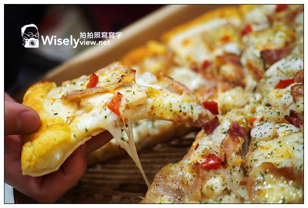 【邀稿】Pizza Hut必勝客-菠蘿芝心比薩:炙燒松阪@台灣限定的特色口味,符合在地喜好 【邀稿】Pizza Hut必勝客-菠蘿芝心比薩:炙燒松阪@台灣限定的特色口味,符合在地喜好