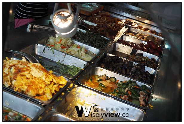 【食記】新北市。板橋區：裕民街夜市小吃＠阿益魯肉飯、(陽明街)嘉義粉條冰