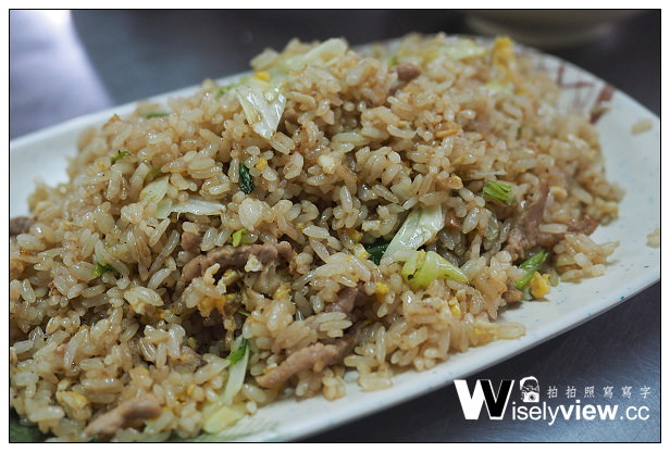 【食記】台北市。大安區：信維市場小吃＠東家美食館(炒飯)、陳家重酥蟹殼黃、102Coffee(手搖茶)
