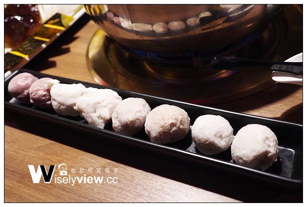 【食記】台北市。松山區：畏公長生麻辣鍋＠味道溫和環境復古，台北小巨蛋正對面