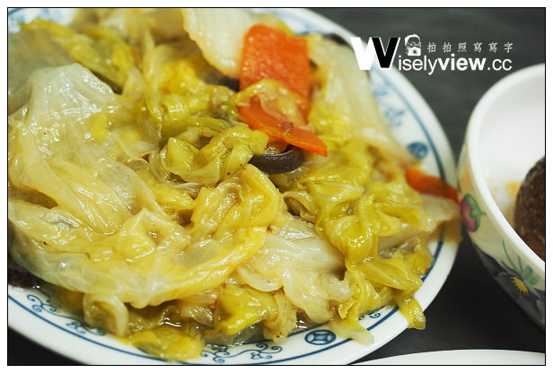 【食記】新北市。新店區：北港肉焿/魯肉飯＠南部道地口味，滷豬腳才是王道