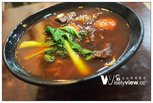 【食記】新北市。新店區：梅園超人牛肉麵＠傳統口味肉質一流，經典的老味道
