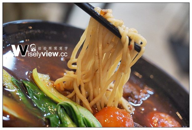 【食記】新北市。新店區：梅園超人牛肉麵＠傳統口味肉質一流，經典的老味道