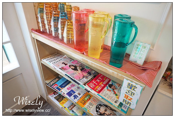 【食記】宜蘭縣。冬山鄉：71°N庭園咖啡＠夢幻土耳其藍歐風鄉村小屋～親子友善餐廳