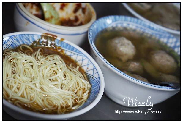宜蘭東門夜市 大麵章︱老字號麻醬麵與魚丸餛飩湯