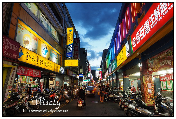 羅東夜市 加州牛排︱雙味豬排與超份量鐵板麵︱宜蘭在地老店