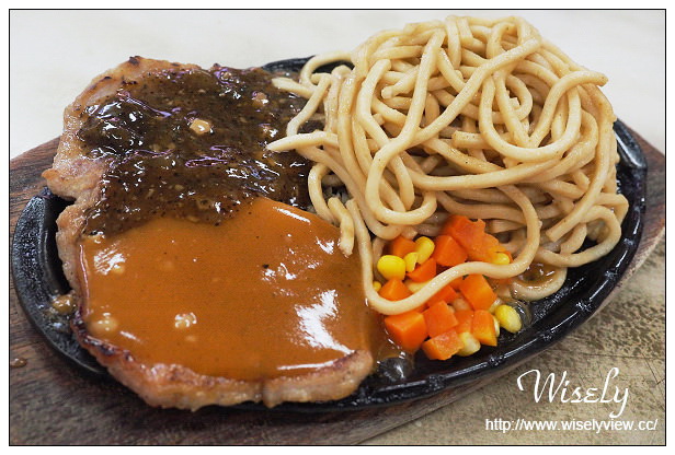 羅東夜市 加州牛排︱雙味豬排與超份量鐵板麵︱宜蘭在地老店