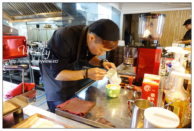 【食記】台北市。內湖區:卡菲特咖啡(CalFit Café)@輕食與小熊咖啡,近捷運西湖站 【食記】台北市。內湖區:卡菲特咖啡(CalFit Café)@輕食與小熊咖啡,近捷運西湖站