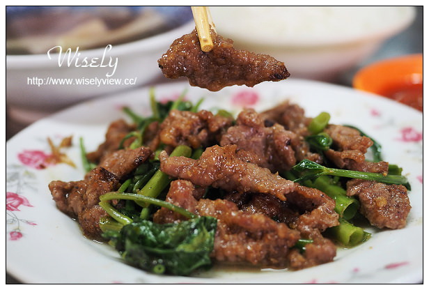 【食記】台北市。萬華區：祖師廟口沙茶牛肉大王＠艋舺廟口傳承50年老味道 @WISELY&#039;s 拍拍照寫寫字