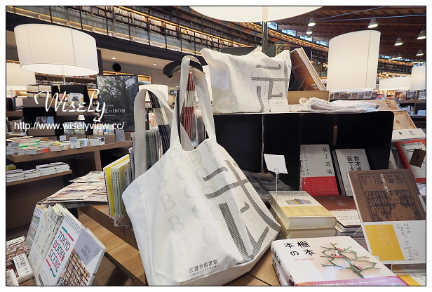【旅行】日本。佐賀縣：武雄市景點＠武雄市圖書館～與蔦屋書店合作，人文藝術閱讀空間
