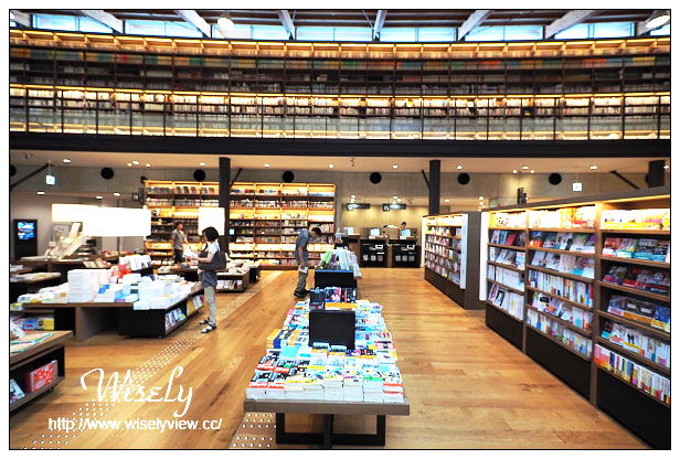 【旅行】日本。佐賀縣：武雄市景點＠武雄市圖書館～與蔦屋書店合作，人文藝術閱讀空間