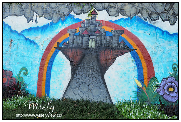 【遊記】基隆市。中正區：基隆中正公園＠忠烈祠、中元主普壇、德風亭、壽山亭(龍貓公車亭壁畫)～含交通資訊