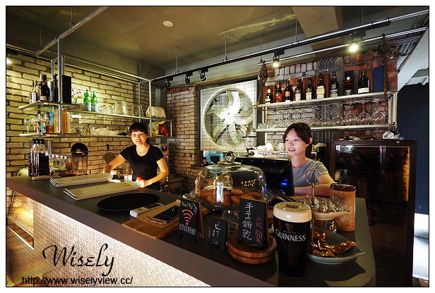 【食記】台北市。大安區：奈野咖啡3號店(NaiYe Café)＠美式簡約風格，適合微醺的夜晚