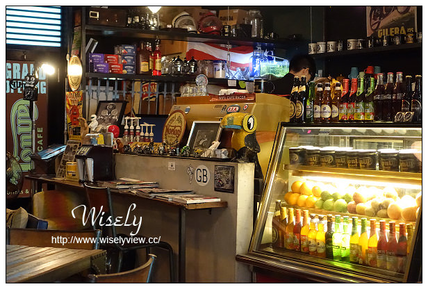 【食記】台北市。中山區：Ton Up Café＠60’s年代英式重型機車復古主題餐廳