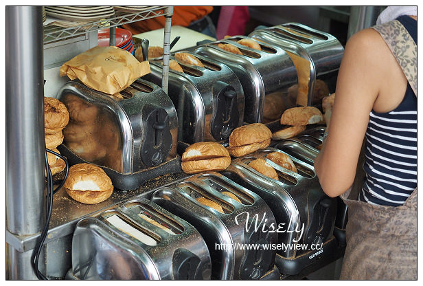 【旅行】香港。中環：勝香園＠必吃大排擋美食～蕃茄鮮牛麵、檸蜜脆脆與咸檸七