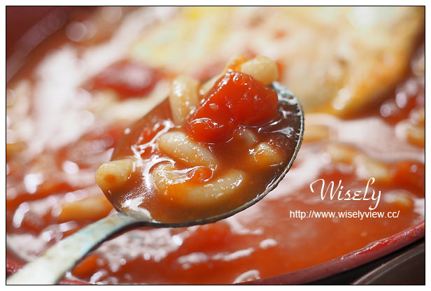 【旅行】香港。中環：勝香園＠必吃大排擋美食～蕃茄鮮牛麵、檸蜜脆脆與咸檸七