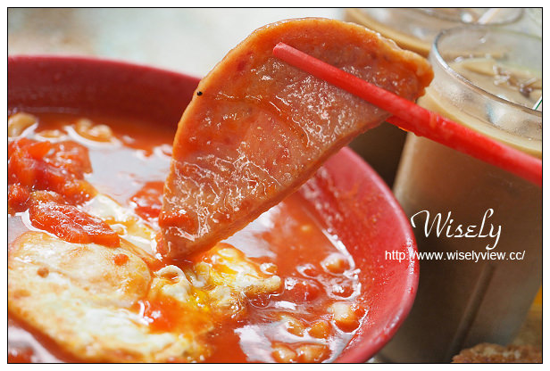 【旅行】香港。中環：勝香園＠必吃大排擋美食～蕃茄鮮牛麵、檸蜜脆脆與咸檸七