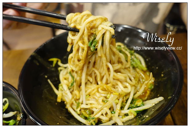 【食記】新北市。永和區：極味棧 抄手麵食(永貞店)＠怪味香辣麵食，「攪和攪和」也好吃