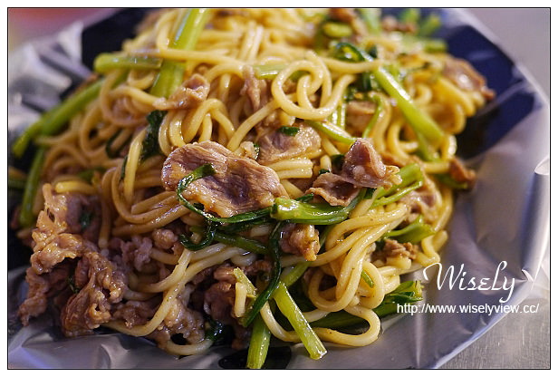 宜蘭 羅東夜市︱奉茶小岸霜淇淋︱阿灶伯當歸羊肉湯.炒羊肉麵