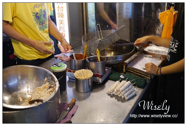 宜蘭 羅東夜市︱華記龍鳳腿、玉本鋪三星蔥餅、阿雪果汁吧、烤肉風味