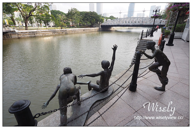 【旅行】2014新加坡。自由行景點隨拍：克拉碼頭、佛萊士雕像鐘樓、加文納橋、魚尾獅公園