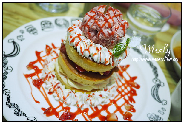 【食記】台北信義。捷運市政府站：疊疊樂鬆餅三明治(松菸店)＠童趣壁畫下午茶～捷運市政府站美食 @WISELY's 拍拍照寫寫字