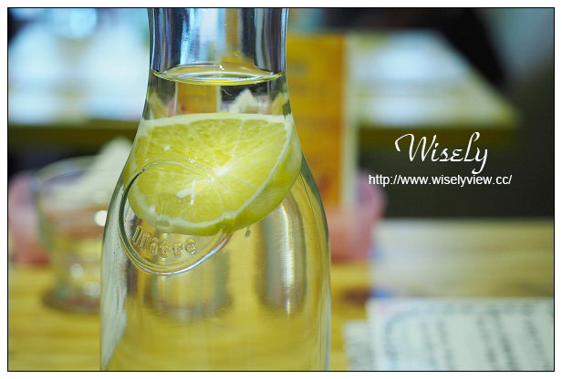 【食記】台北信義。捷運市政府站：疊疊樂鬆餅三明治(松菸店)＠童趣壁畫下午茶～捷運市政府站美食