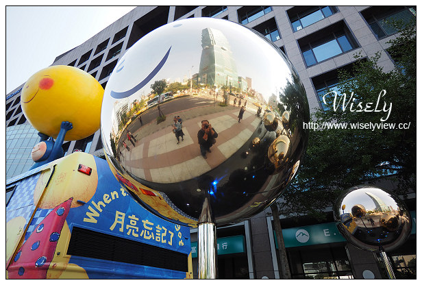 【遊記】台北市。信義區：幾米公車(月亮忘記了)＠通往「遺忘、記住」，信義路五段100號