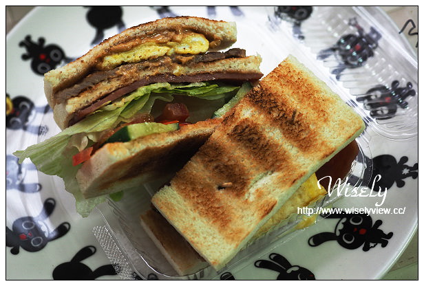 【食記】台北市。文山區：三明煮囈(炭烤三明治)、元味海苔屋(海苔飯捲)＠中國科大附近，捷運萬芳醫院站美食